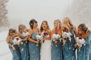 Choosing the perfect colour scheme for your winter wedding